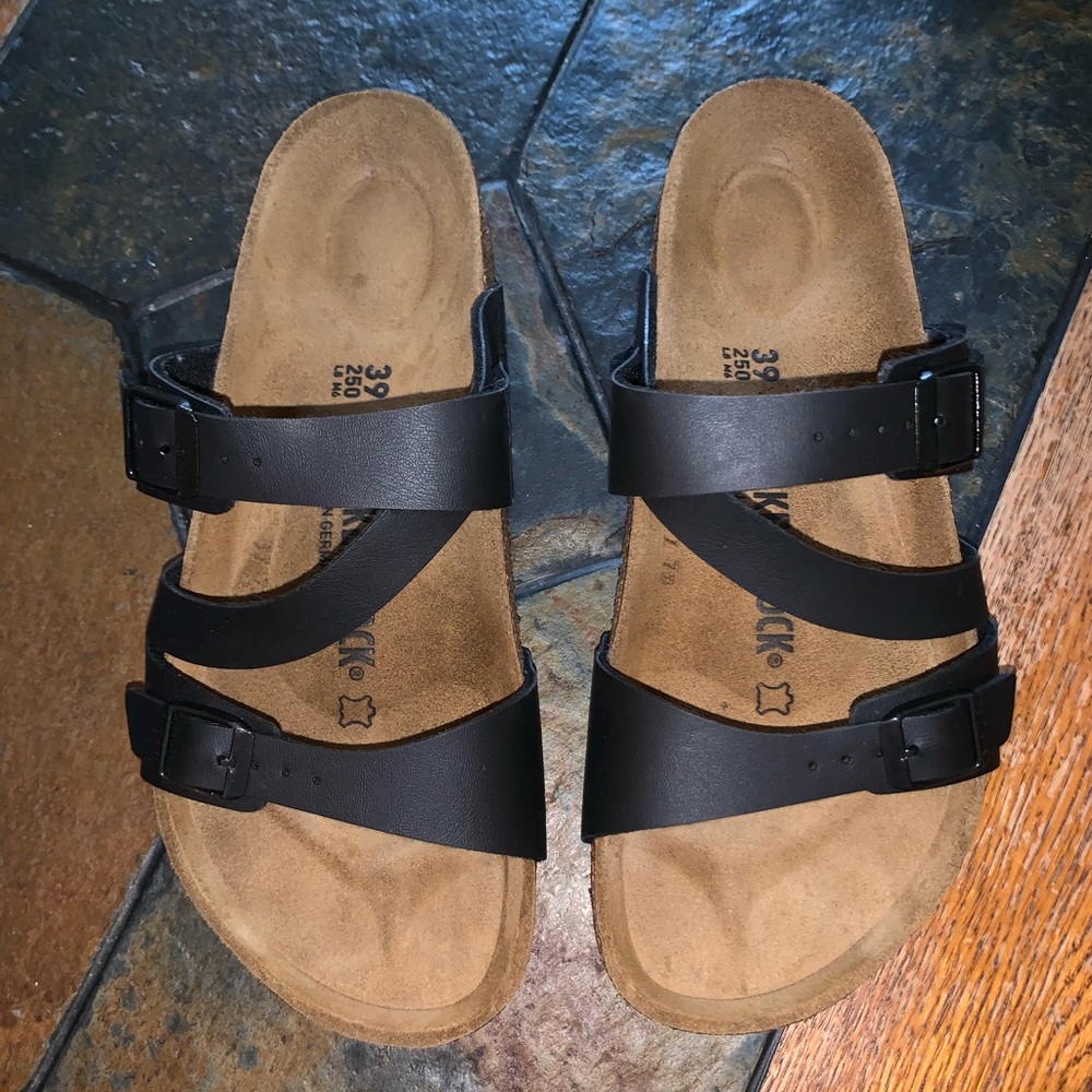 Black Birkenstock’s